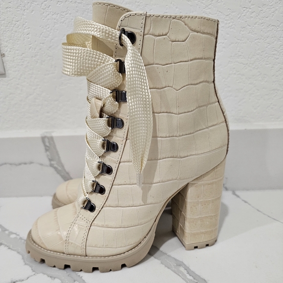 Schultz Boots - Picture 2 of 5